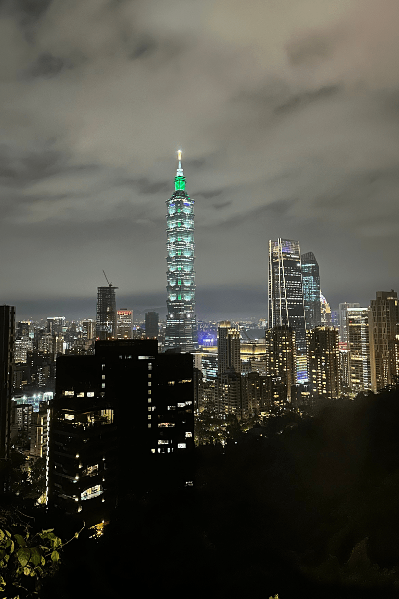 How to Hike Elephant Mountain in Taipei for the Best Free City&nbsp;Views